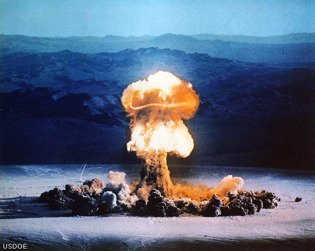 atomic explosion 4